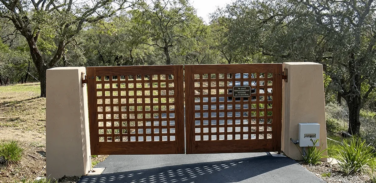 Driveway gate installation for a residential property in Memphis, TN